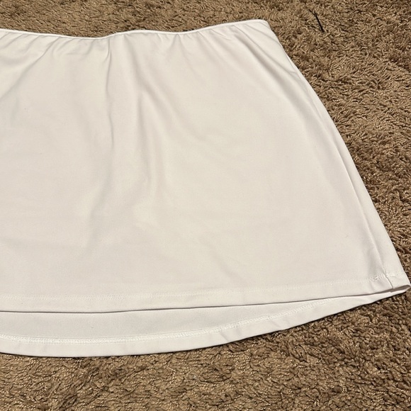 White Tennis Skirt - Picture 5 of 6